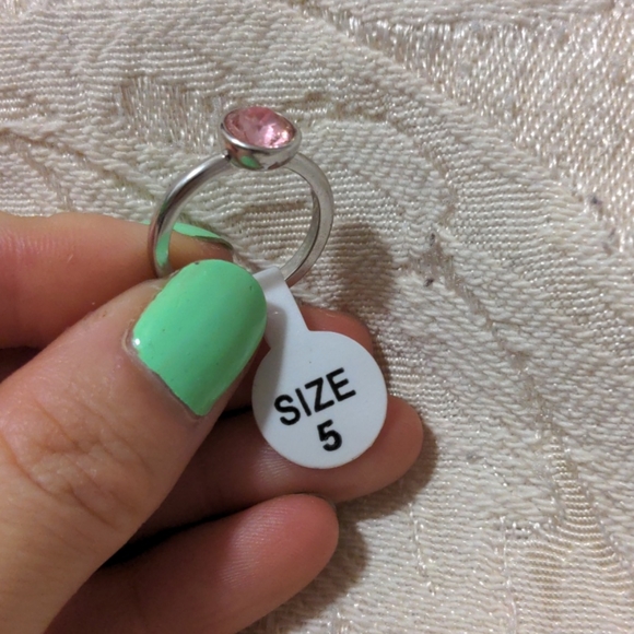 Pink gemstone ring - Picture 3 of 3